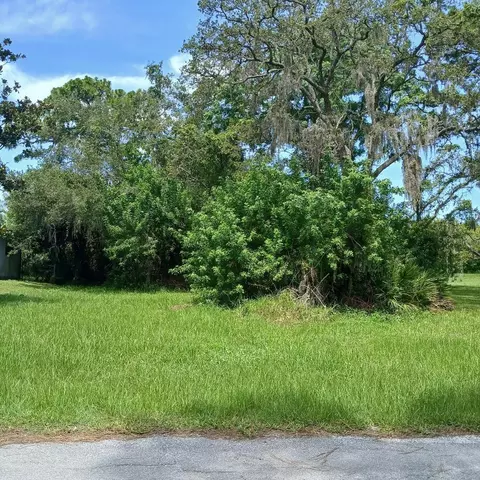 Lyle Circle, Hudson, FL 34667
