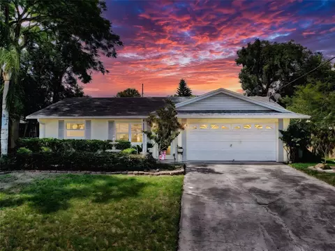 8640 Horizon Ln, Hudson, FL 34667