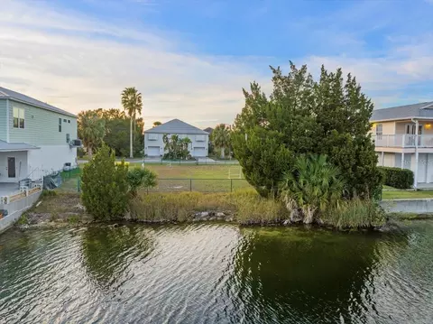 3332 Oleander Dr, Hernando Beach, FL 34607 photo 2