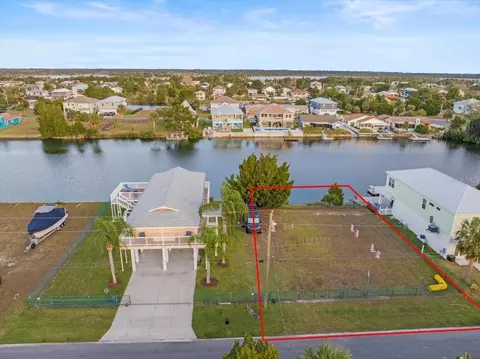 3332 Oleander Dr, Hernando Beach, FL 34607 photo 4