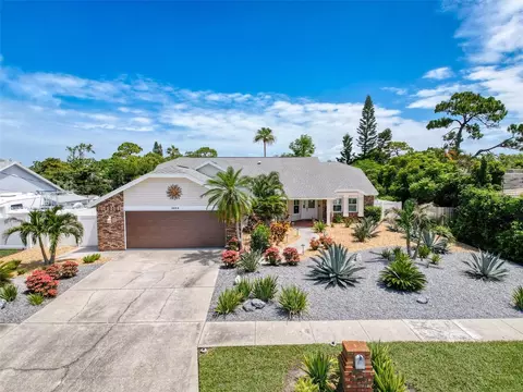 1604 Gulf Beach Blvd, Tarpon Springs, FL 34689