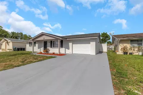 8838 Cochise Ln, Port Richey, FL 34668