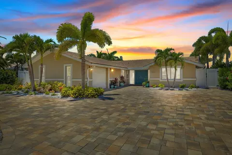 5433 Leeward Ln, New Port Richey, FL 34652