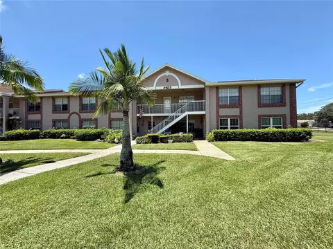 4925 Myrtle Oak Dr #15, New Port Richey, FL 34653