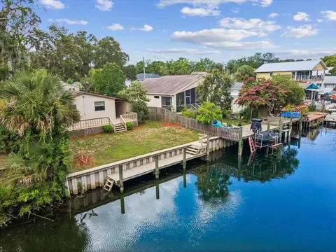 6325 Sebring St, Weeki Wachee, FL 34607
