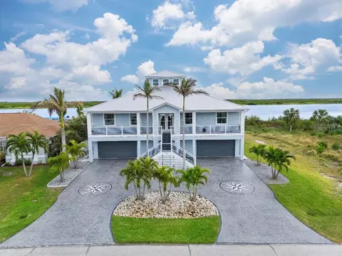 16176 La Barge Cir, Port Charlotte, FL 33981