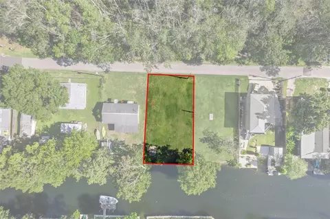 5492 Ramada St, Weeki Wachee, FL 34607