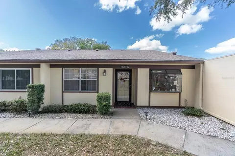 11311 Dollar Lake Dr #6, Port Richey, FL 34668