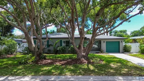 3736 23rd Ave N, Saint Petersburg, FL 33713