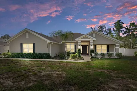 12230 Pine Finch Ave, Weeki Wachee, FL 34614