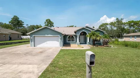 10295 Dotted Wren Ave, Weeki Wachee, FL 34613