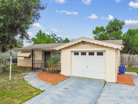 1042 Saxon Ln, Holiday, FL 34691