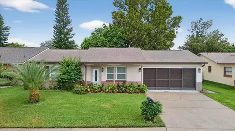 9021 Glen Moor Ln, Port Richey, FL 34668