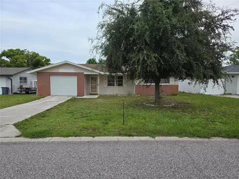 7605 Briarwood Dr, Port Richey, FL 34668