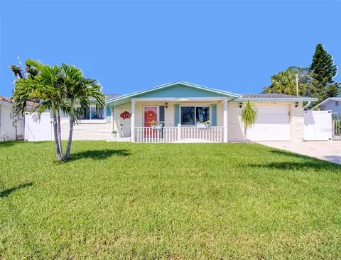 13625 Maria Dr, Hudson, FL 34667