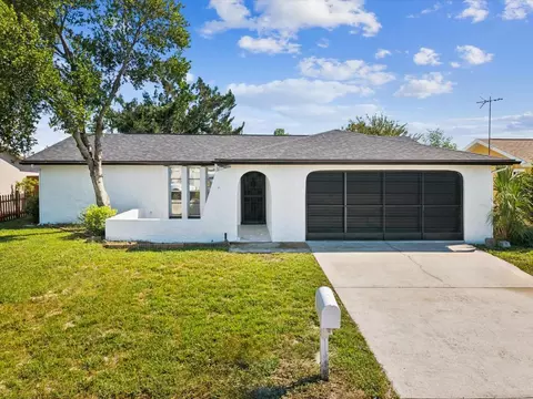 8234 Medford Dr, Port Richey, FL 34668