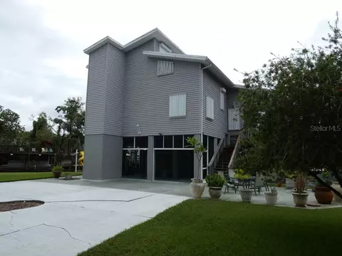 5260 Tuna Ln, Weeki Wachee, FL 34607