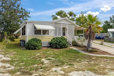 9309 Stingray Dr, Weeki Wachee, FL 34613