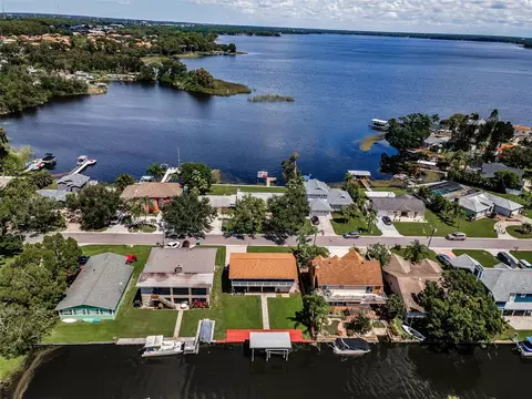 53 Freshwater Dr, Palm Harbor, FL 34684