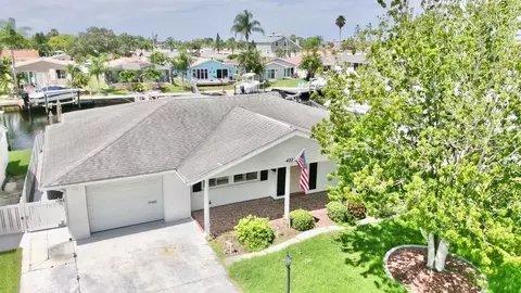 4921 Shell Stream Blvd, New Port Richey, FL 34652
