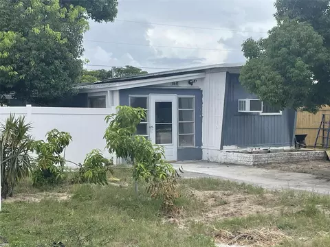 1831 Melody Dr, Holiday, FL 34691