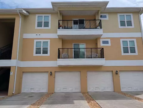 6394 Banyan Blvd #204, New Port Richey, FL 34652