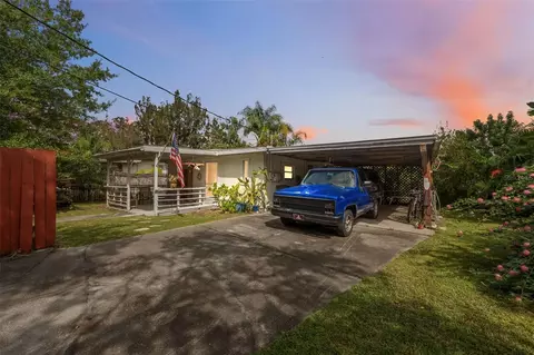 5853 Mariposa Dr, Holiday, FL 34690