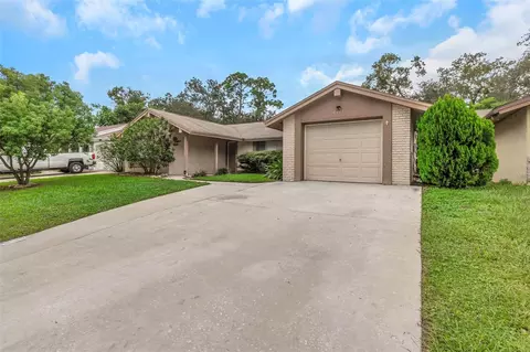 8401 Clover Hill Loop, Hudson, FL 34667