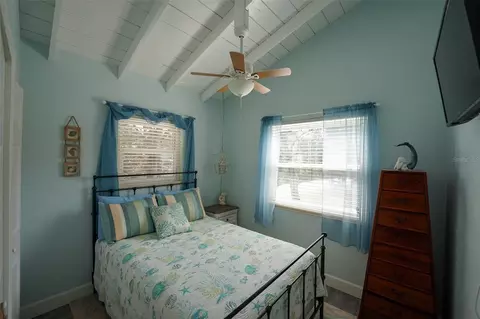 Bedroom - 3480 Harbor Dr, Weeki Wachee, FL 34607 photo 2 of 6