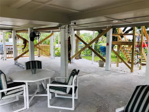 Exterior - 3480 Harbor Dr, Weeki Wachee, FL 34607 photo 9 of 10