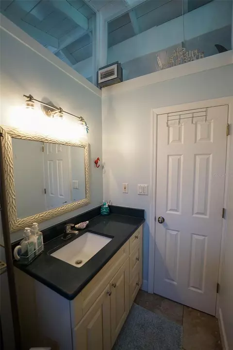 Bath - 3480 Harbor Dr, Weeki Wachee, FL 34607 photo 3 of 3