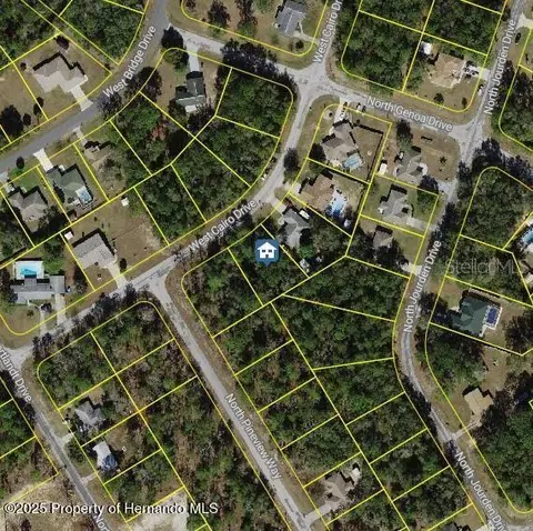 1176 W Cairo Dr, Citrus Springs, FL 34434