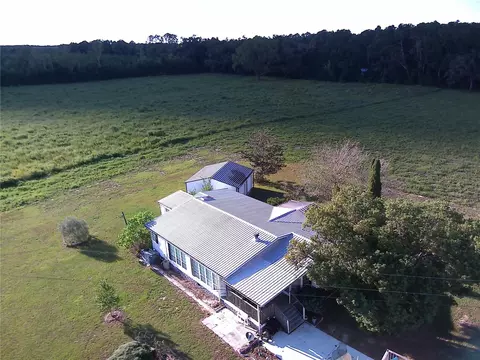 5559 SW 42nd Pl, Bell, FL 32619