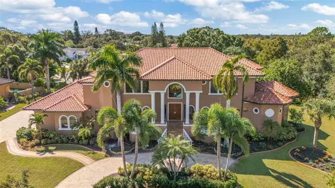 1079 Ashland Ave, Tarpon Springs, FL 34689