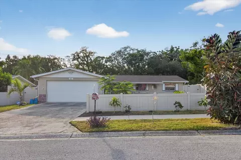 1612 Coppertree Dr, Tarpon Springs, FL 34689