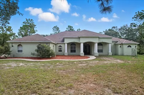 18484 Retriever Rd, Weeki Wachee, FL 34614