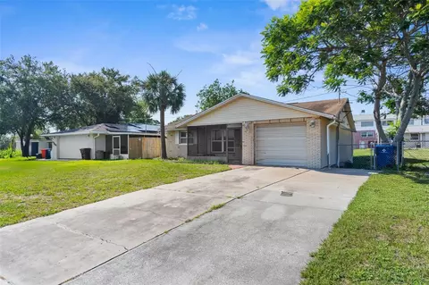 5330 Poinsettia Dr, New Port Richey, FL 34652