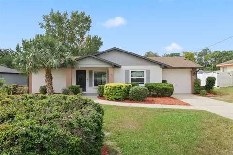 Exterior - 12056 Cradock St, Spring Hill, FL 34608 photo 4 of 9