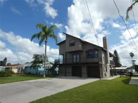 13422 Susan Dr, Hudson, FL 34667