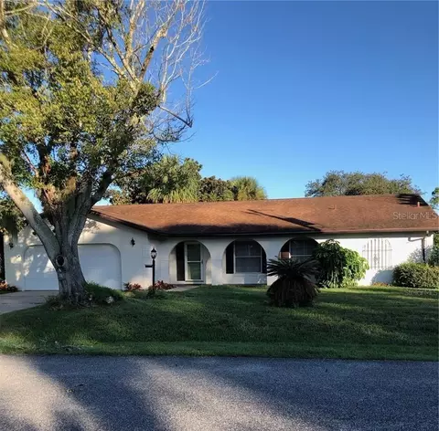 12 Ferris Ln, Palm Coast, FL 32137