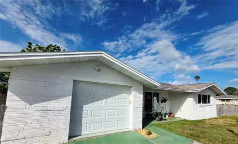 8005 Lotus Dr, Port Richey, FL 34668
