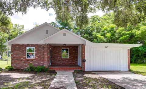 616 Powell St, Wildwood, FL 34785