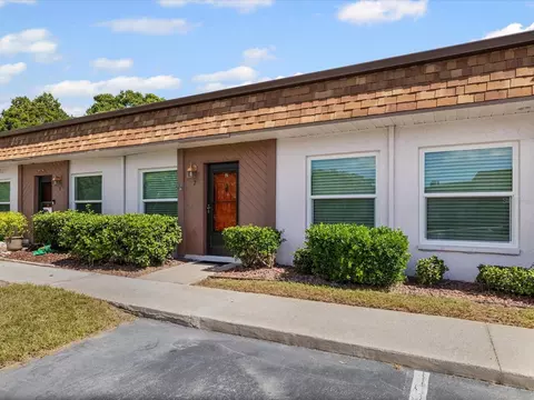 6111 Chesham Dr #2, New Port Richey, FL 34653