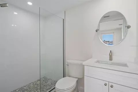 Bath - 13611 Evelane Dr, Hudson, FL 34667 photo 3 of 6