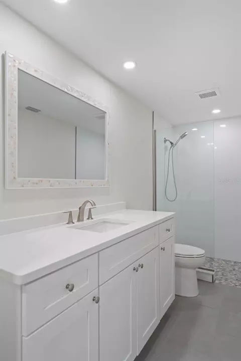 Bath - 13611 Evelane Dr, Hudson, FL 34667 photo 2 of 6