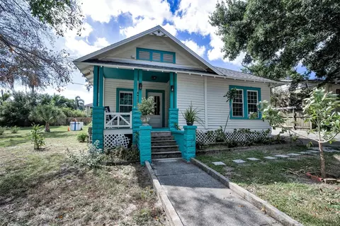 39 W Park St, Tarpon Springs, FL 34689
