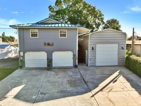 9920 Alavista Dr, Gibsonton, FL 33534