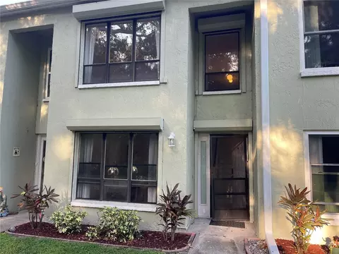 1761 Cupecoy Cir #4, Lutz, FL 33558