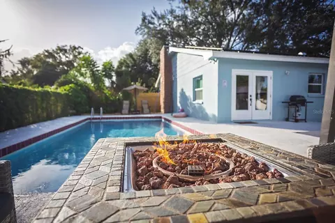 Exterior - 2614 Fairview Ave, Seffner, FL 33584 photo 8 of 8