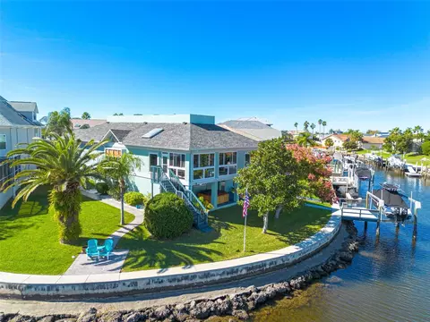 6126 Seaside Dr, New Port Richey, FL 34652
